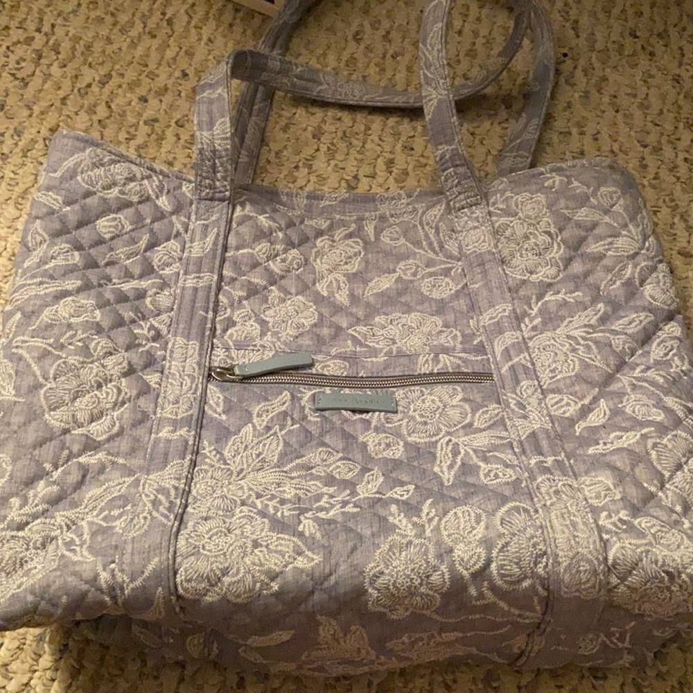 Vera Bradley tote bag